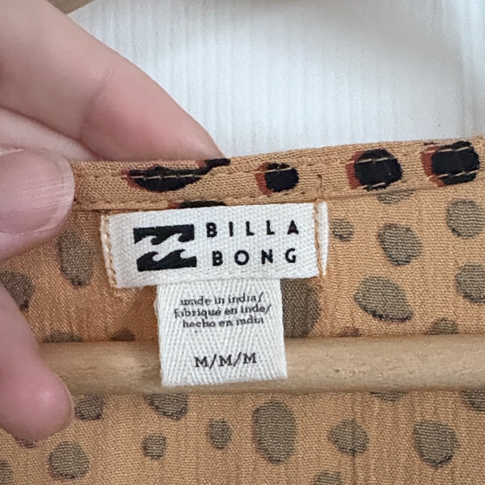 Billabong Tan Leopard Print V-Neck Button Down Long Sleeve Mini Dress - Picture 2 of 5